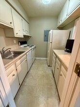 Plymouth Village Apartments in Louisville, KY - Building Photo - Building Photo