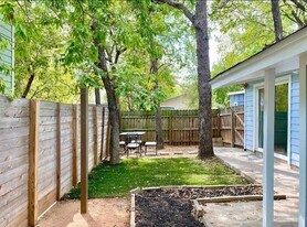 1606 Walnut Ave in Austin, TX - Building Photo