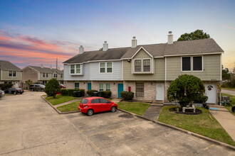 Tilley Townhomes in Houston, TX - Building Photo - Building Photo