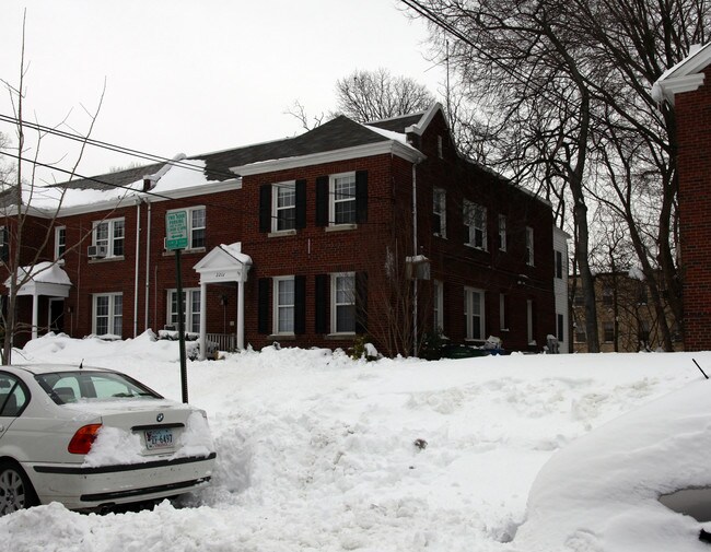 2212 40th Pl NW