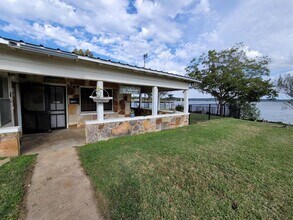 161 Alexander Dr in Tow, TX - Building Photo - Building Photo