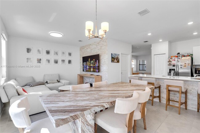 11904 SW 247th Ter in Homestead, FL - Building Photo - Building Photo