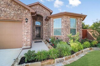 601 Redding Dr in Saginaw, TX - Building Photo - Building Photo