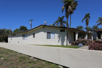 617-623 W California Ave in Vista, CA - Building Photo - Building Photo