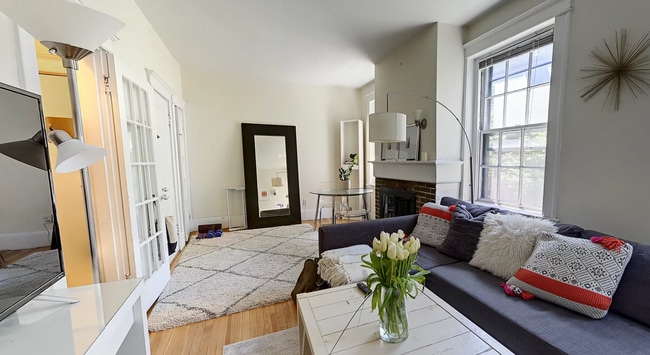 131 Myrtle St, Unit 3