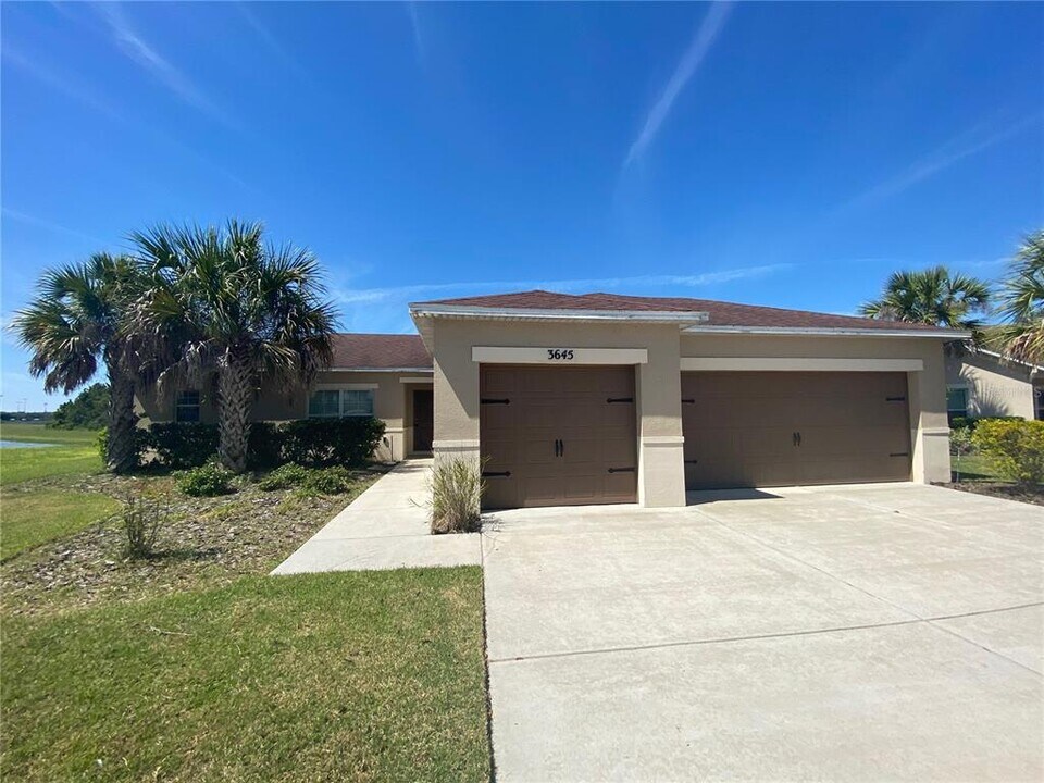 3645 Sail Harbor Drive in Kissimmee, FL - Building Photo