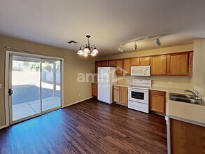 6907 S Harrier Loop in Tucson, AZ - Building Photo - Building Photo