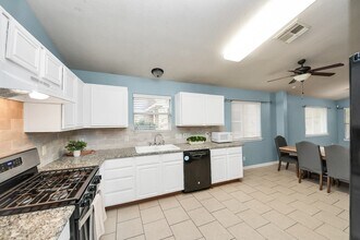 20919 New Leaf Ct, Unit 1-011208 in Houston, TX - Building Photo - Building Photo