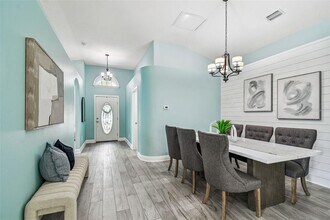 13401 Fawn Springs Dr in Tampa, FL - Building Photo - Building Photo