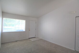 1386 Brown St in Wenatchee, WA - Building Photo - Building Photo