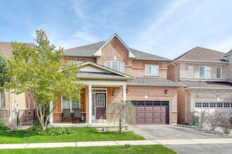 3459 Jorie Crescent in Mississauga, ON - Building Photo - Building Photo