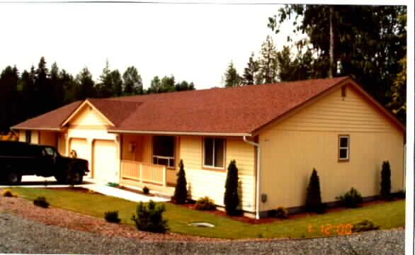 22617 E 102nd St in Bonney Lake, WA - Building Photo