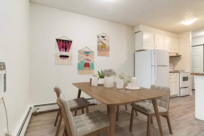 Glenwood Village in Lloydminster, AB - Building Photo - Building Photo