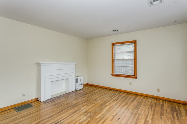 4716 Arbor St in Wichita, KS - Building Photo - Building Photo