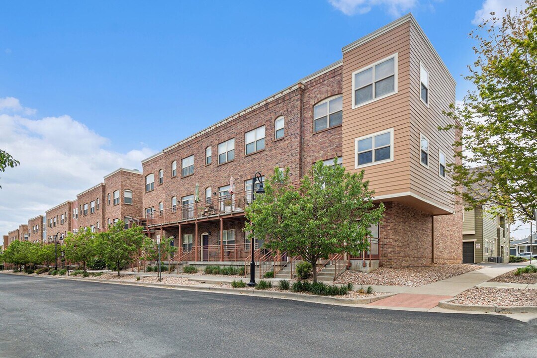 5467 Zephyr Ct in Arvada, CO - Building Photo