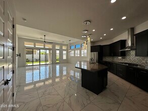 1979 W Lariat Ln in Phoenix, AZ - Building Photo - Building Photo