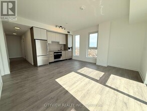 1007 The Queensway in Toronto, ON - Building Photo - Building Photo