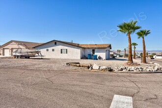 2300 Palo Verde Blvd S in Lake Havasu City, AZ - Building Photo - Building Photo