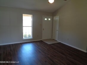 6120 Somerset Dr in Horn Lake, MS - Building Photo - Building Photo