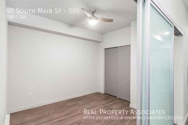 80 South Main St in Seattle, WA - Foto de edificio - Building Photo