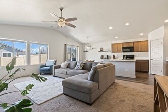 6740 S Nordean Ave in Meridian, ID - Building Photo - Building Photo