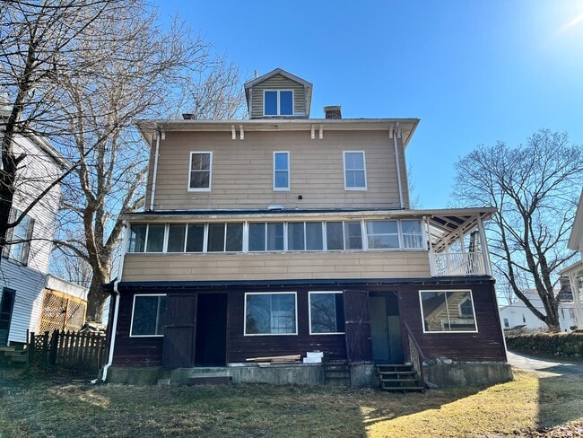 692 Main St in Lancaster, MA - Building Photo - Building Photo