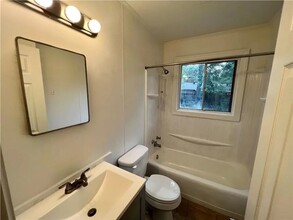 4118 Seabreeze Rd N in Mobile, AL - Building Photo - Building Photo