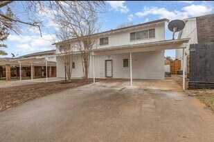 2135 Fleur De Lis Ct in Arlington, TX - Building Photo