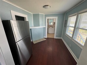 348 S Central Ave in Umatilla, FL - Building Photo - Building Photo