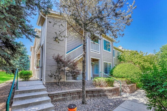8450 S Little Rock Way in Highlands Ranch, CO - Building Photo - Building Photo