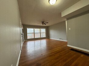 1568 Alexandria Dr in Lexington, KY - Building Photo - Building Photo