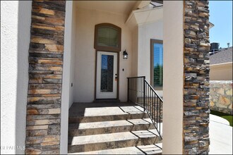 3136 Red Maple in El Paso, TX - Building Photo - Building Photo