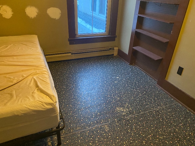 209 Academy St in Laconia, NH - Building Photo - Building Photo