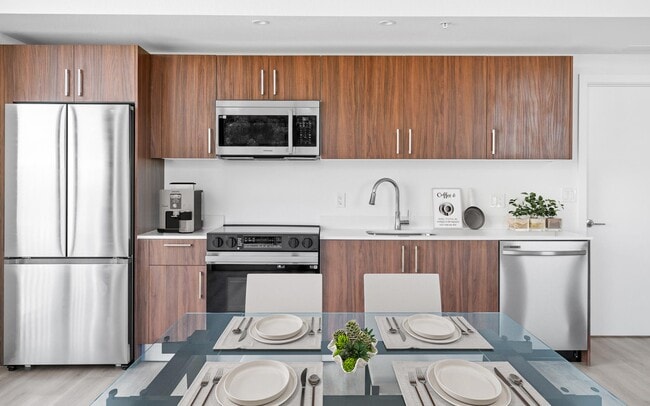811 NW 40th Ave, Unit A1 in Miami, FL - Building Photo - Building Photo