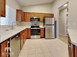 17217 N Larkspur Ln in Surprise, AZ - Building Photo - Building Photo