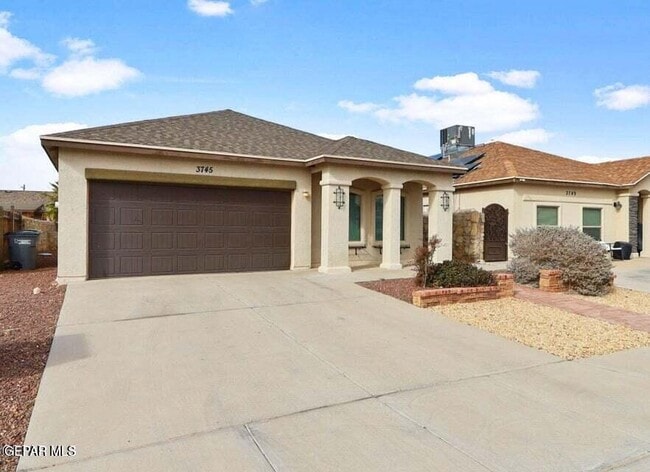 3745 Loma Brisa Dr in El Paso, TX - Building Photo - Building Photo