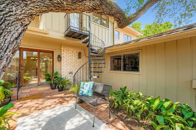 8104 East Ct in Austin, TX - Building Photo - Building Photo