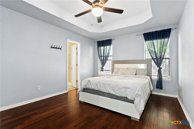 property at 2803 Diaz Dr