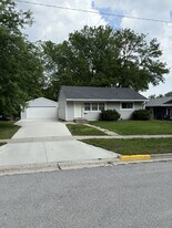 428 Hilltop Rd in Ames, IA - Building Photo