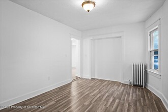 517 Wheeler Ave in Scranton, PA - Building Photo - Building Photo