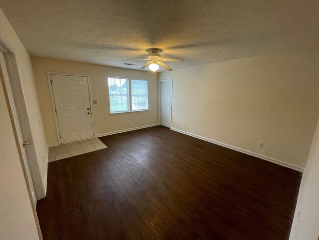 135 Hunter's Run Rd in Athens, GA - Building Photo - Building Photo