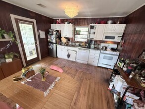 390 Pound St in Athens, GA - Foto de edificio - Building Photo