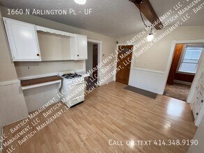 1660 N Arlington Pl-Unit -UF in Milwaukee, WI - Foto de edificio - Building Photo