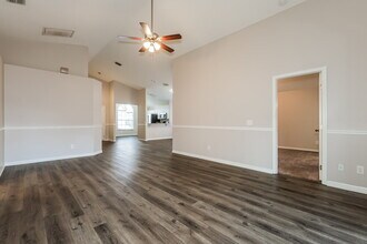 11315 Jim Ct, Unit 515 in Riverview, FL - Building Photo - Building Photo