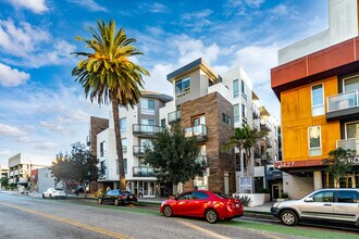 PR SM Biella LLC in Santa Monica, CA - Building Photo - Building Photo