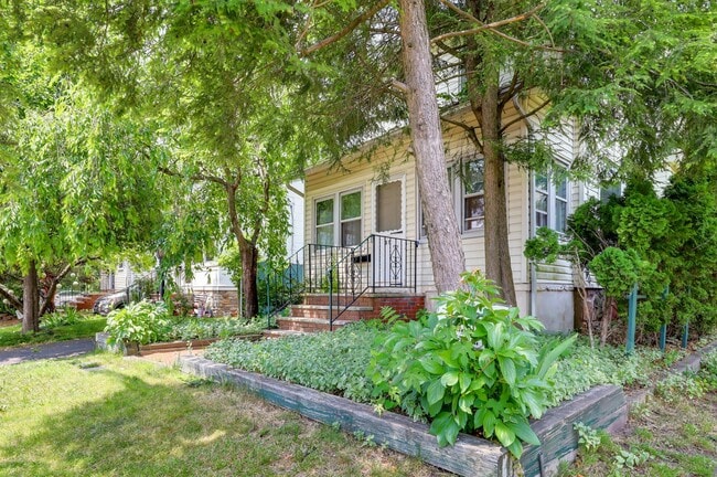 31 Chestnut St in Tenafly, NJ - Building Photo - Building Photo