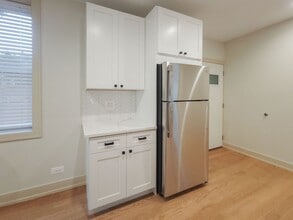 1919 W Winona St, Unit 2 in Chicago, IL - Building Photo - Building Photo