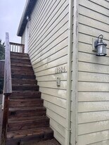 13926 SE 141st Ave in Damascus, OR - Building Photo