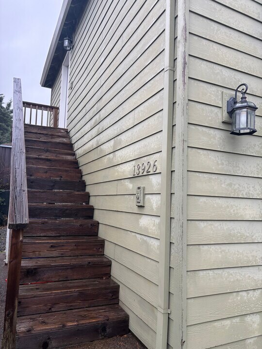 13926 SE 141st Ave in Damascus, OR - Building Photo