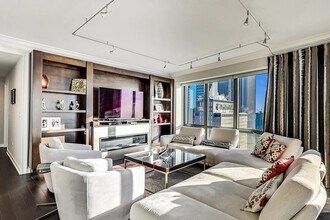 130 N Garland Ct, Unit 5303 in Chicago, IL - Building Photo - Building Photo